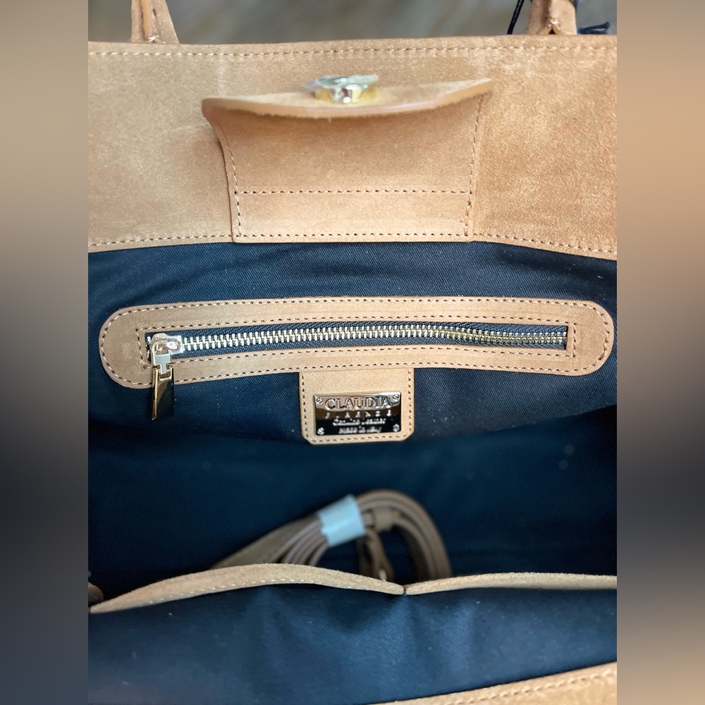 Claudia Firenze TikTok Viral The Row Margaux Suede Camel bag
TjMaxx Marshalls - Picture 4 of 15